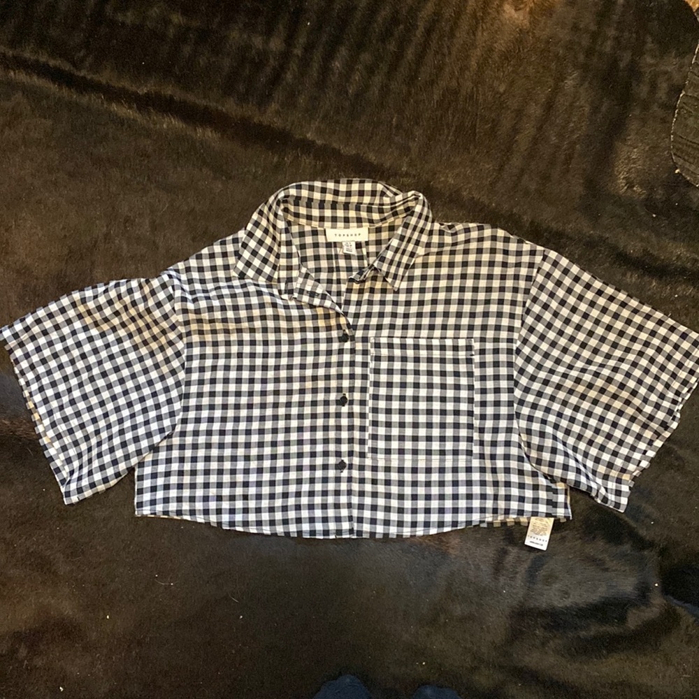 TOP SHOP size US 4 brand new CROP TOP never worn.